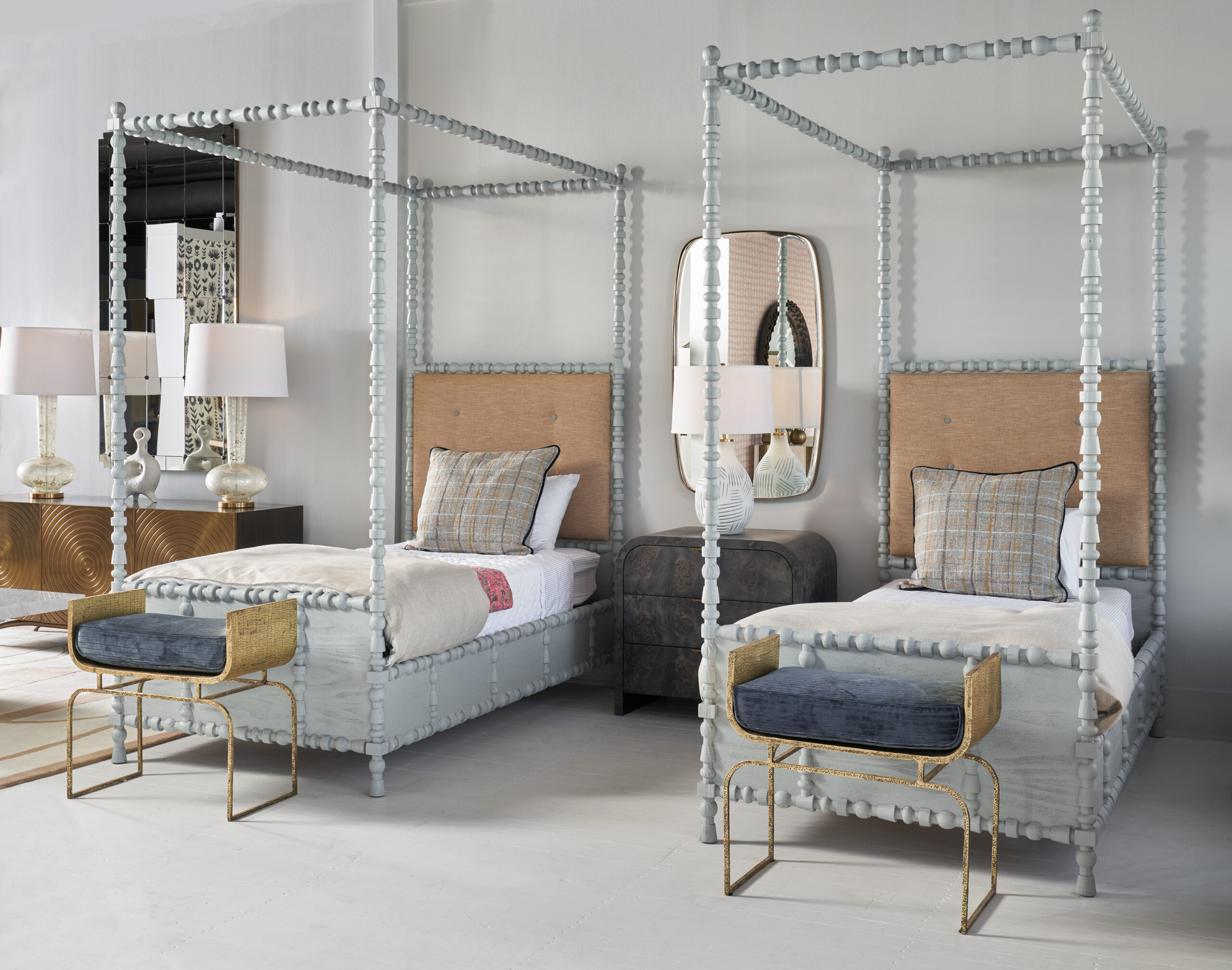 MBL_SHWRM_10_2024_011